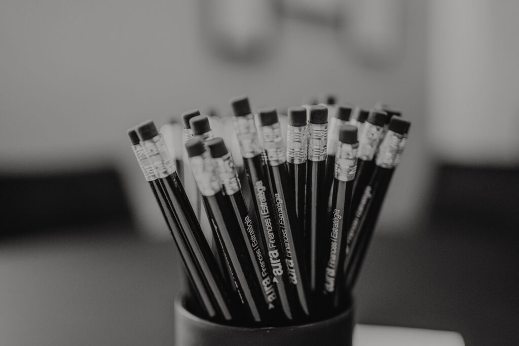 Aura Consultors, soci estratègic